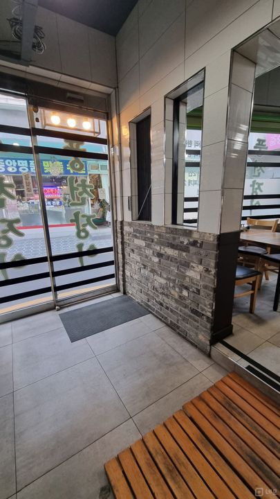 봉천중앙시장 인근 유동인구 많고 저렴한 임대료에 전용넓은상 매물의 5번째 사진