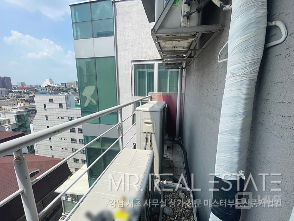 역삼역 2분.주차2대무료.채광우수.S급내외관컨디션 매물의 7번째 사진