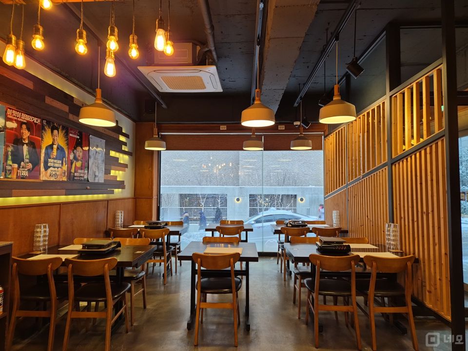 논현동 위치조건 훌륭한 음식점 매물의 1번째 사진