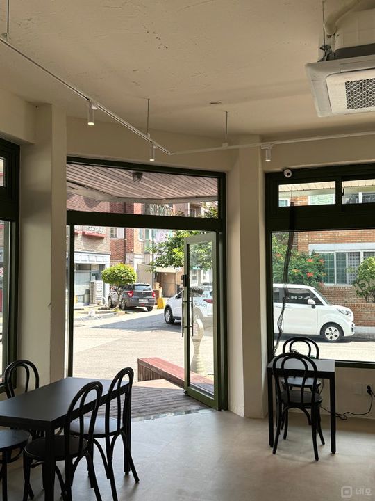 일산 정발산동 밤리단길 메인거리 카페/소품샵 양도합니다. 매물의 4번째 사진