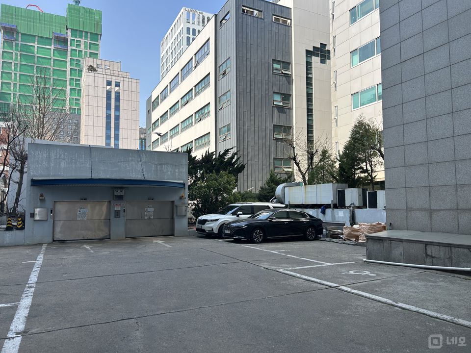 강남역 분당선 위치한 깔끔한 오피스 매물 매물의 5번째 사진