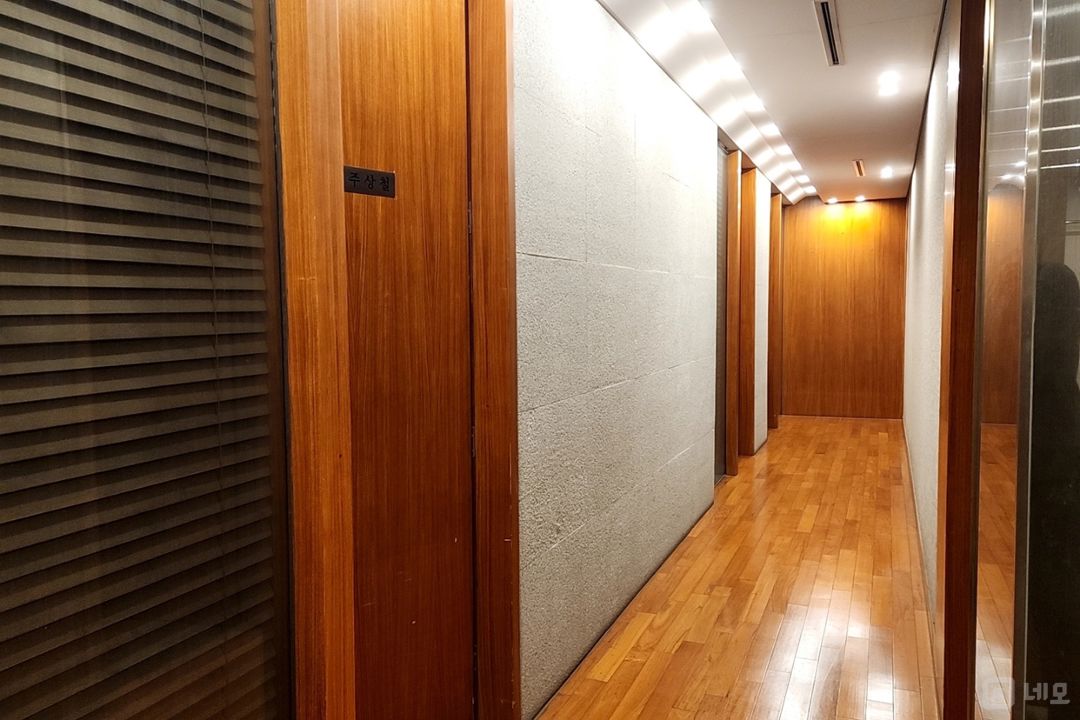 양재역 인근, 접근성 우수한 서초동 3층, 4층 사무실 임대 매물의 3번째 사진