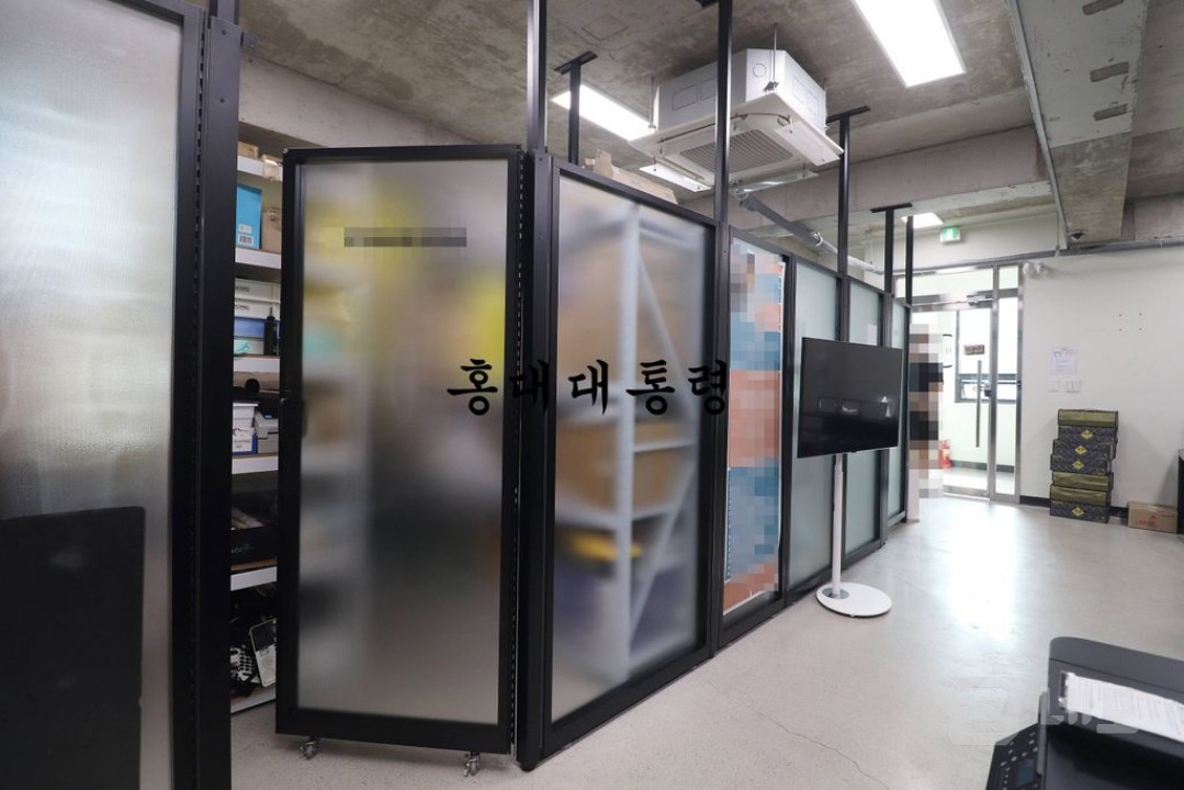 합정역 도보 5분 신축급 내외부 세련된 사무실 매물의 7번째 사진