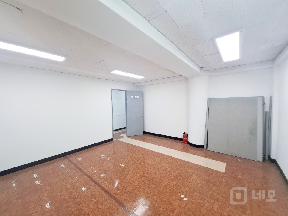 📍 강서구 화곡동 사무실 임대 – 주차·에어컨·승강기 완비 매물의 3번째 사진
