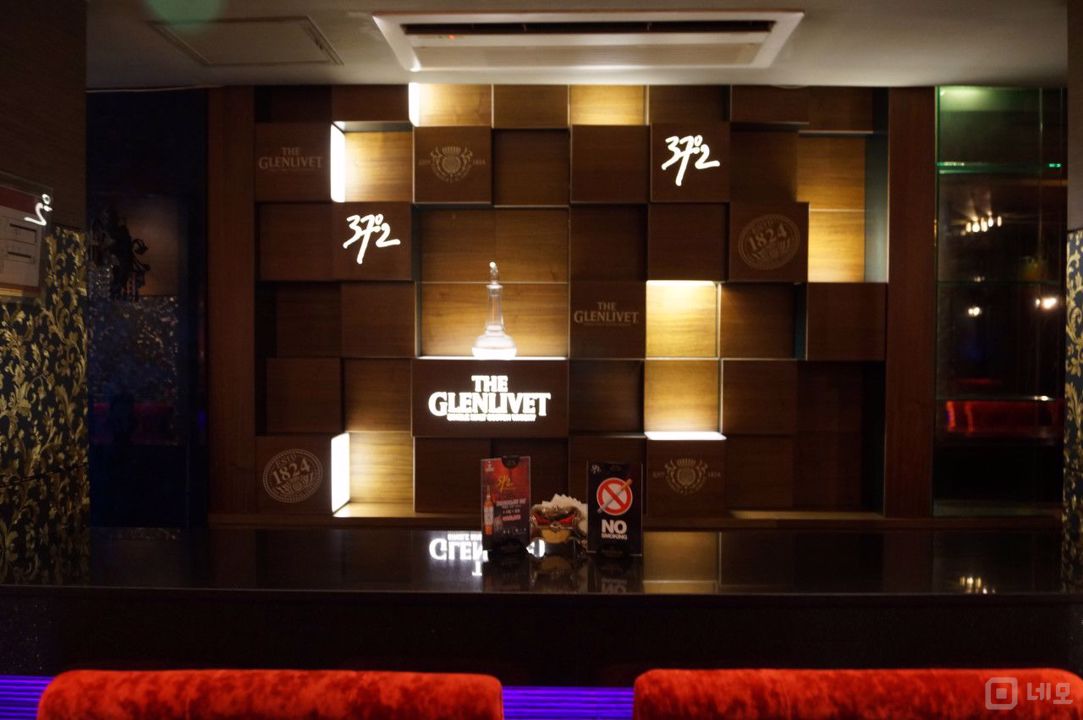 구로디지털단지역 역세권, 대로변 위치, 단골고객 많은 바 매물의 3번째 사진