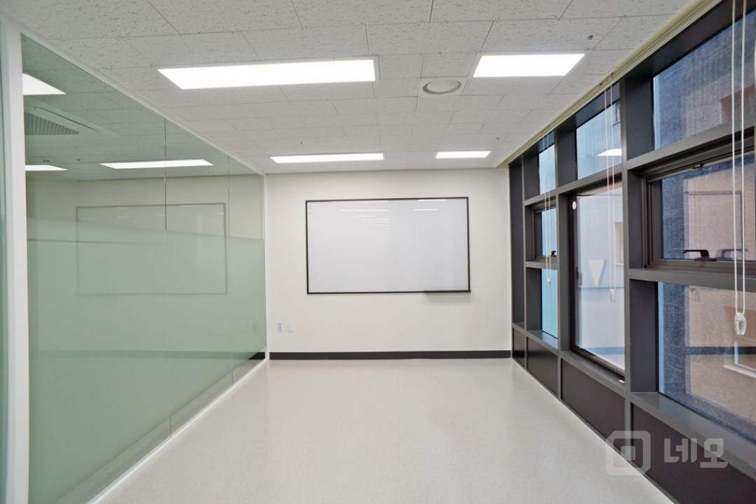 인기좋은코너 유리룸3개, 빠른입주 매물의 7번째 사진