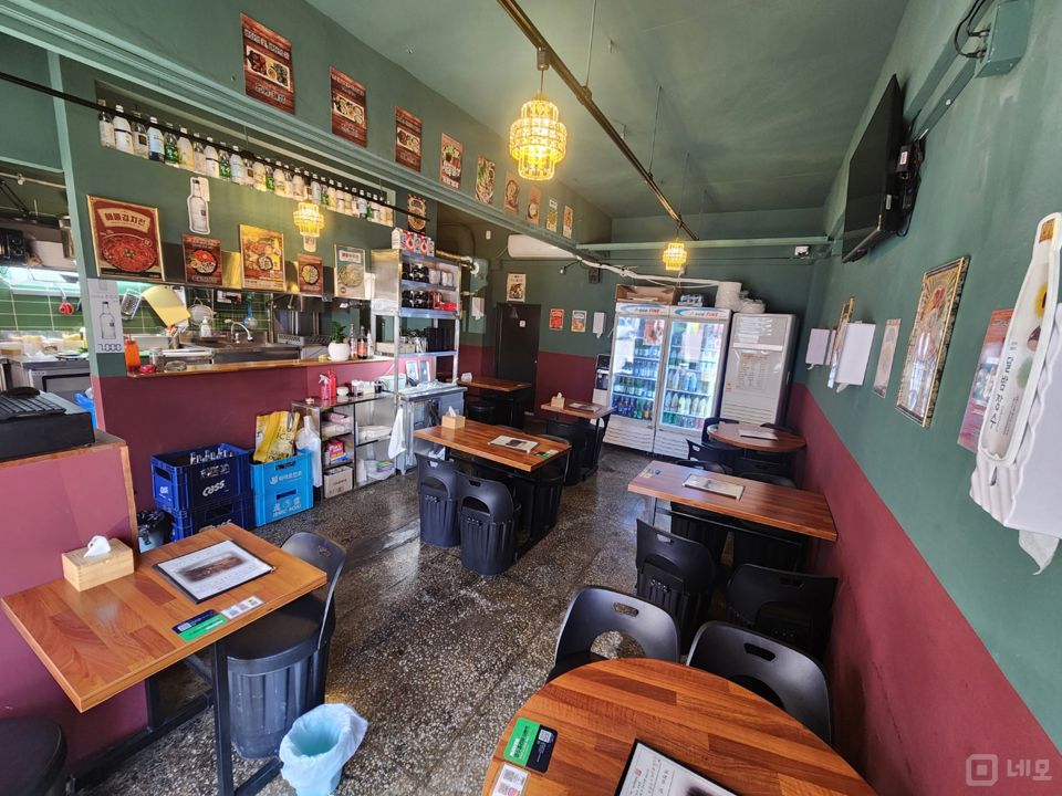 화곡동 번화가에 위치한 음식점 매물의 3번째 사진