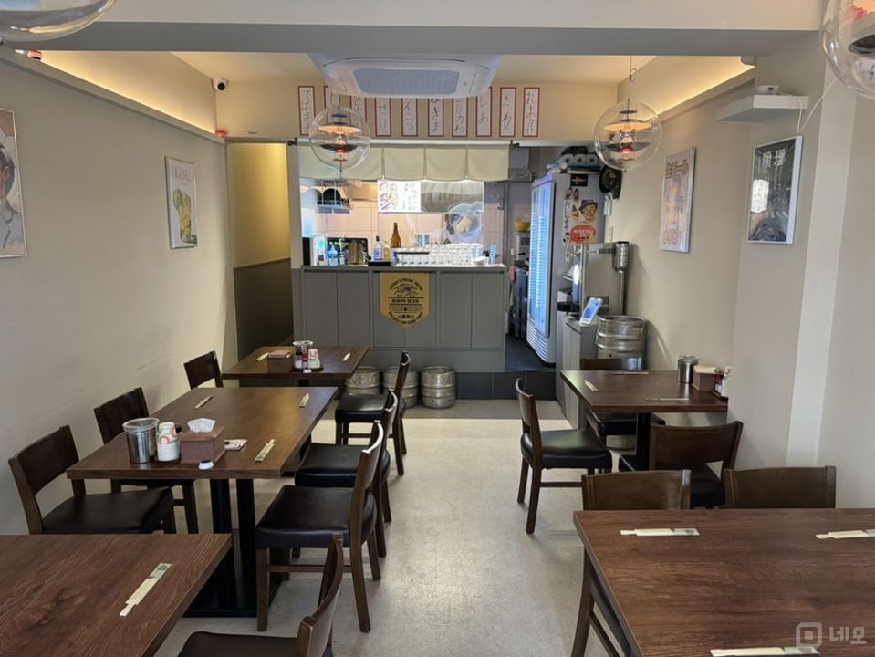 상봉동 번화가에 위치한 이자카야 매물의 2번째 사진