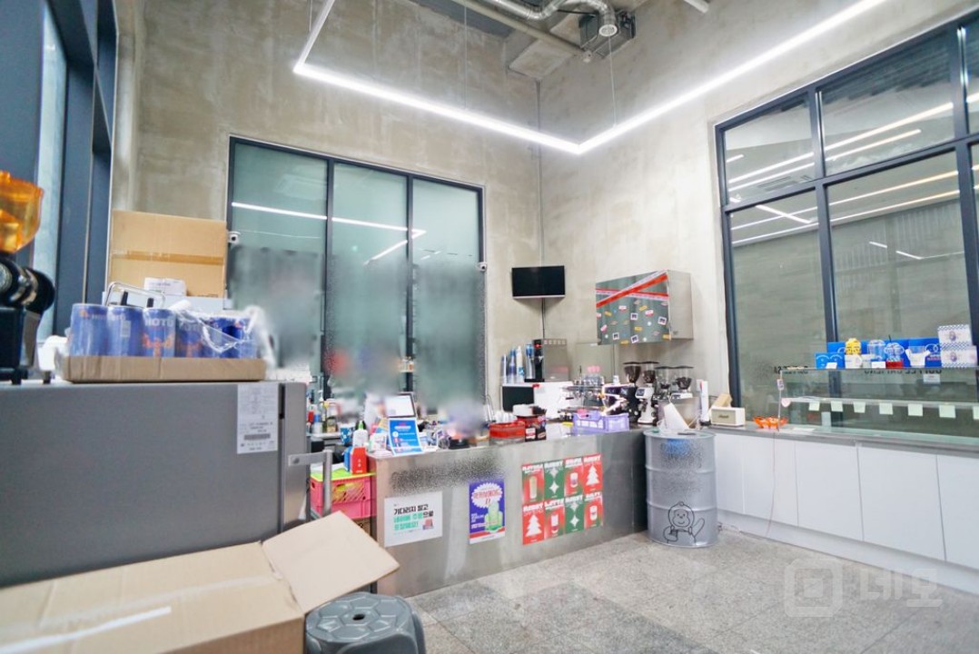 성수동감성 외관, 독점카페자, 무권리 매물의 5번째 사진