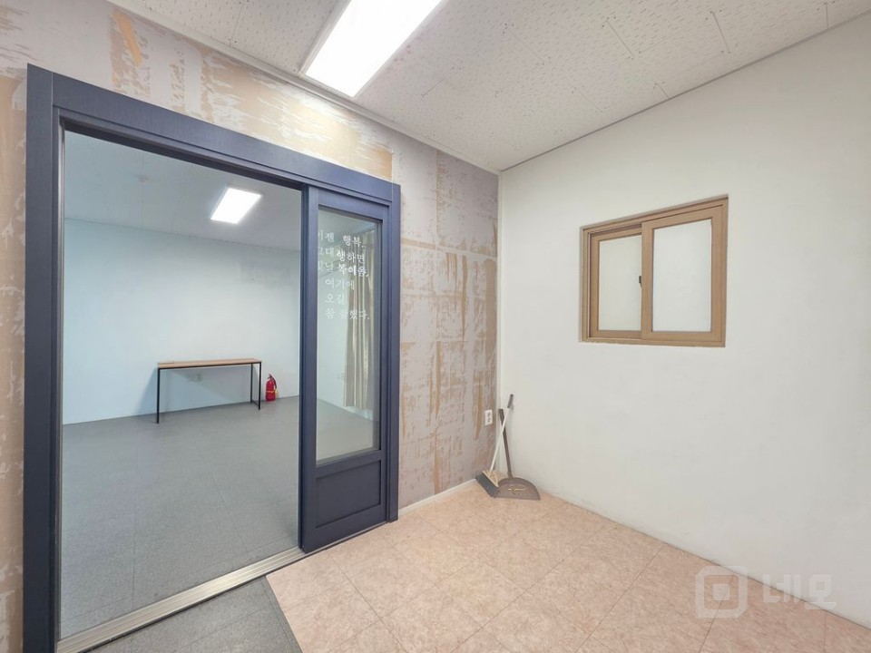 동삭동 대로변 조용한 사무실 임대 매물의 7번째 사진