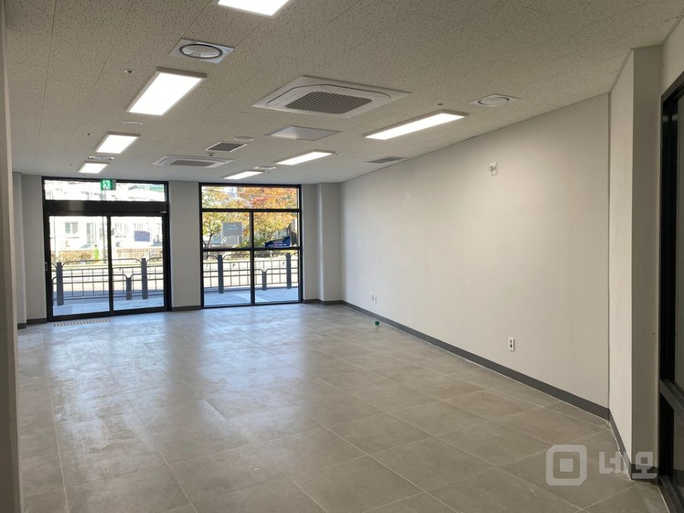 초역세권 아파트 스트리트형 상가 신축물건 매물의 2번째 사진