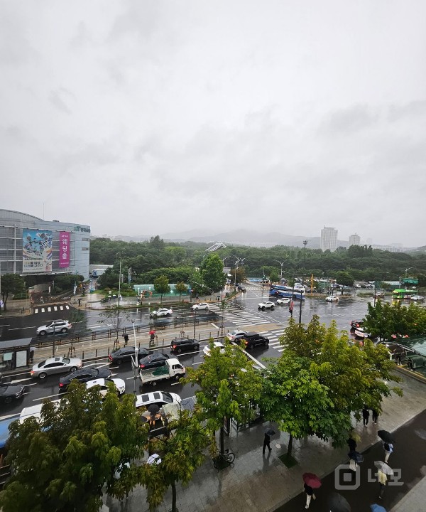 양재시민의숲역 초역세권 전망있는 사무실 매물의 1번째 사진