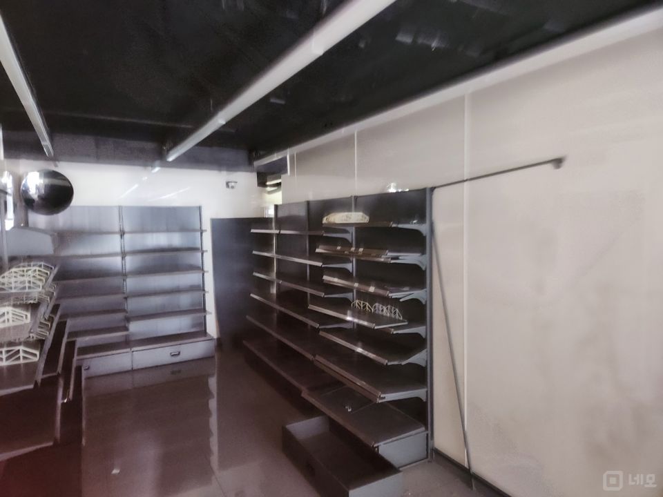 구로구 개봉동 주택가상권에 위치한 1층 공실 상가 매물의 4번째 사진