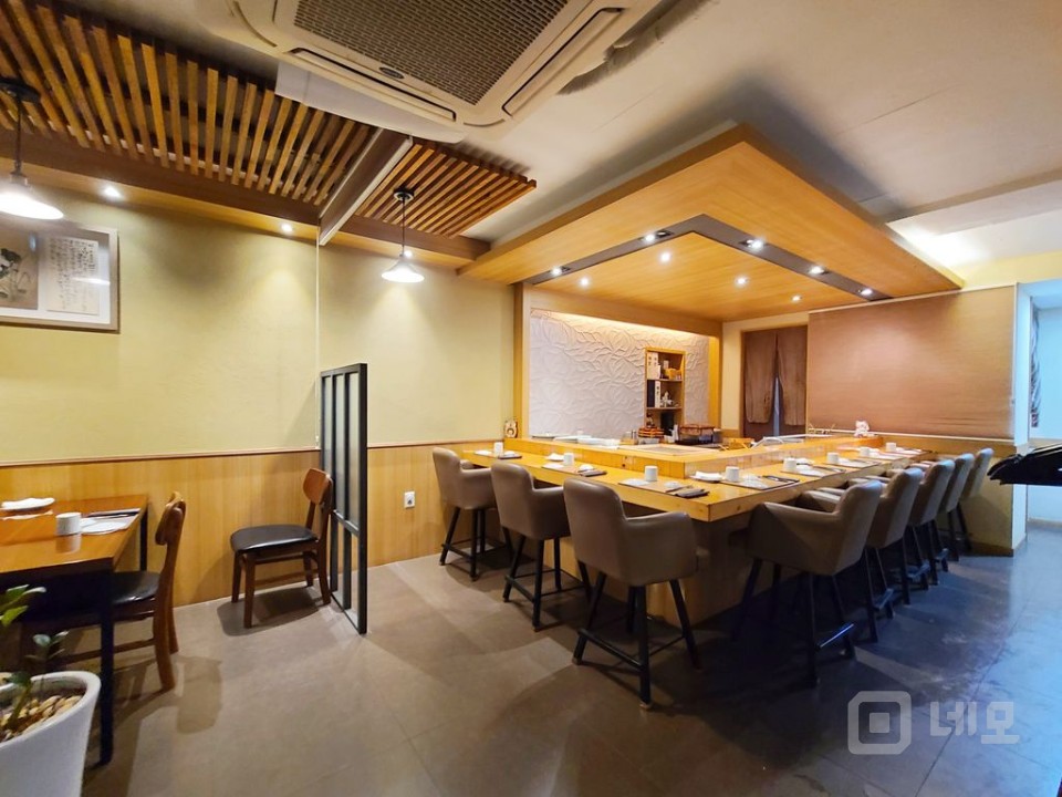 청담CGV맞은편 먹자골목 1층 무권리상가 매물의 8번째 사진