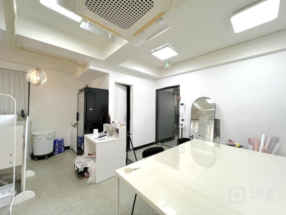 마이클잭슨도 좋아할 화이트톤 매물의 4번째 사진