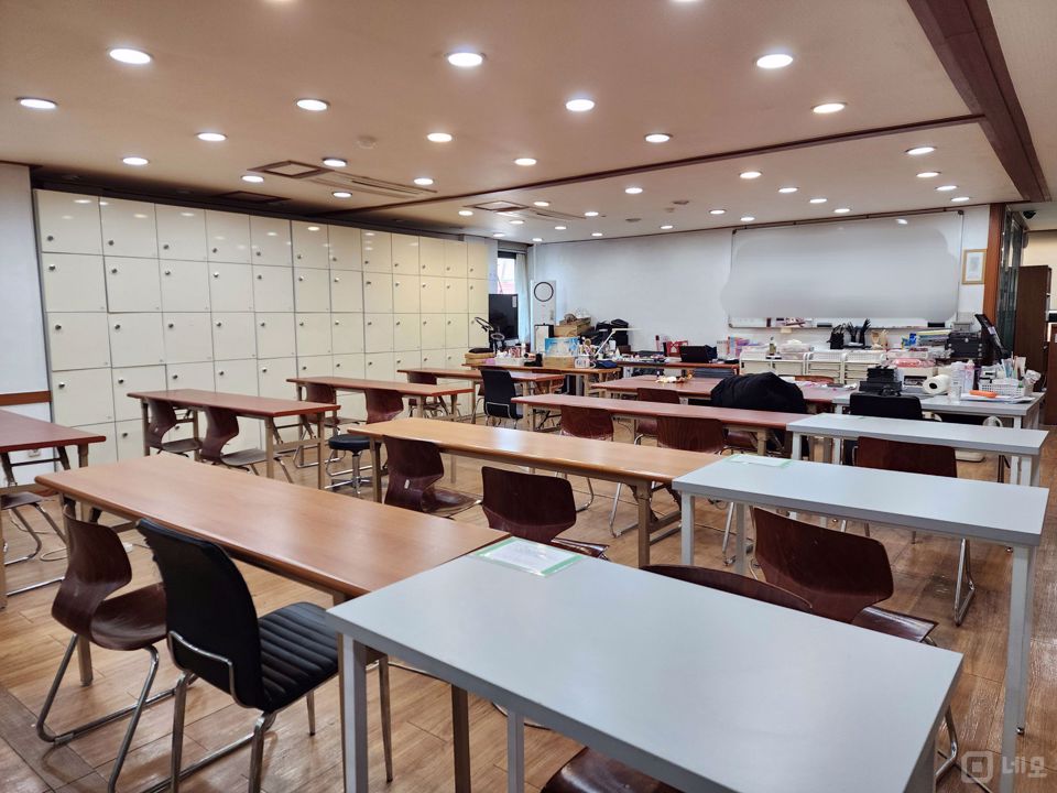 강남역 초역세권, 역삼동 점포 매물의 1번째 사진
