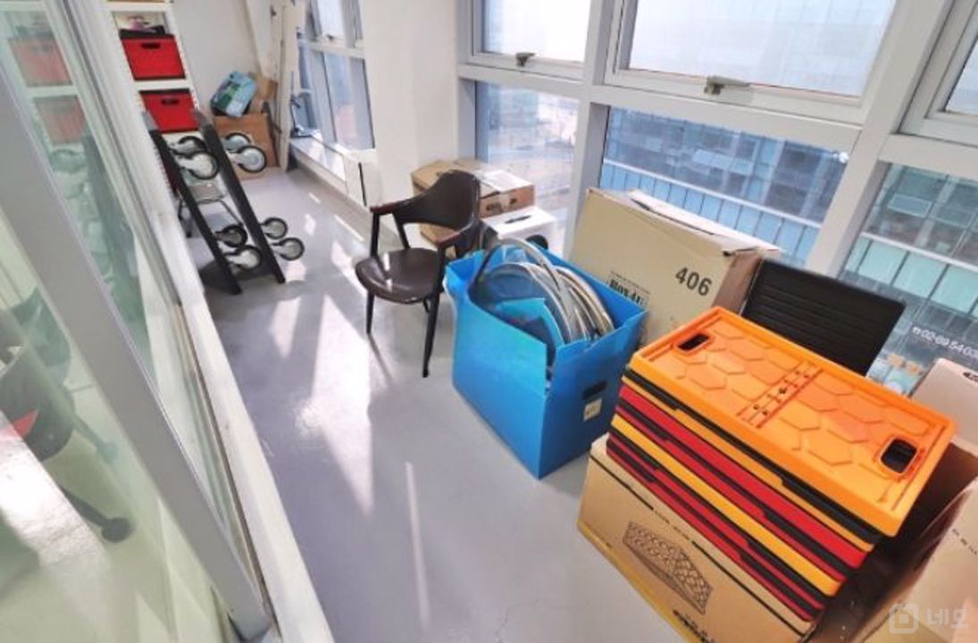 인테리어 깔끔한 역세권 사무실 매물의 4번째 사진