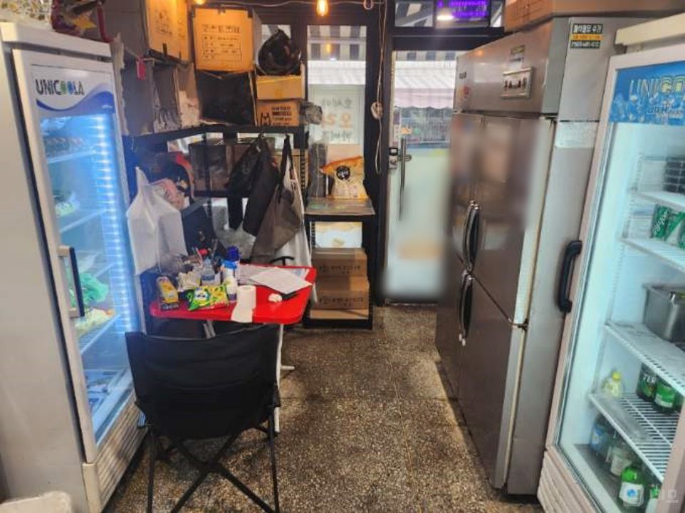 신당동 초역세권, 위치 최상 배달음식점 매물의 2번째 사진