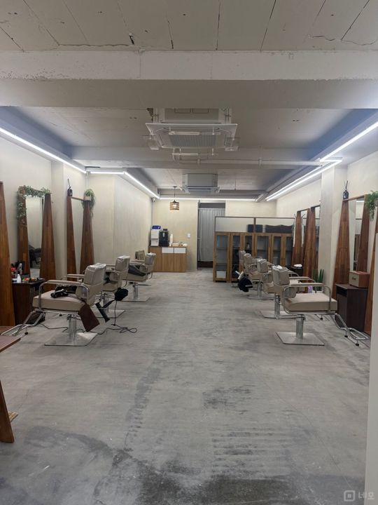문정동 미용실 인테리어 완비(시스템2대 내부화장실) 유동인구 풍부한 입지 매물의 1번째 사진