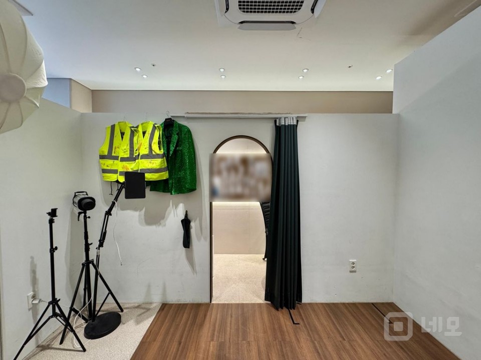 우드분위기 셀프스튜디오 룸1 테라스1 주차o 매물의 11번째 사진