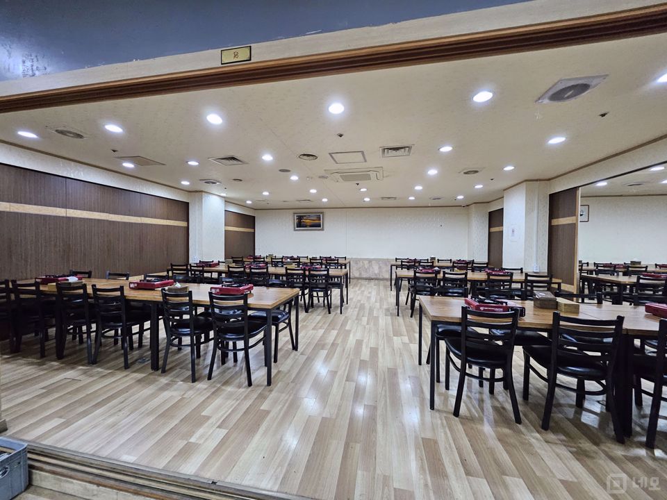 접근성 좋은 대로변, 사직동 대단지아파트 내 지하2층 음식점 매물의 9번째 사진