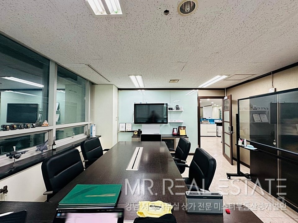 실사진 선릉역 4분 자주식주차 깔끔한사무실 가성비 엘베 매물의 13번째 사진