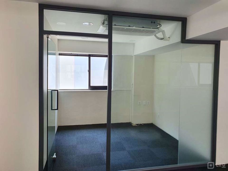 신사동 3층 카페로도 임차 가능한 사무실 매물의 7번째 사진