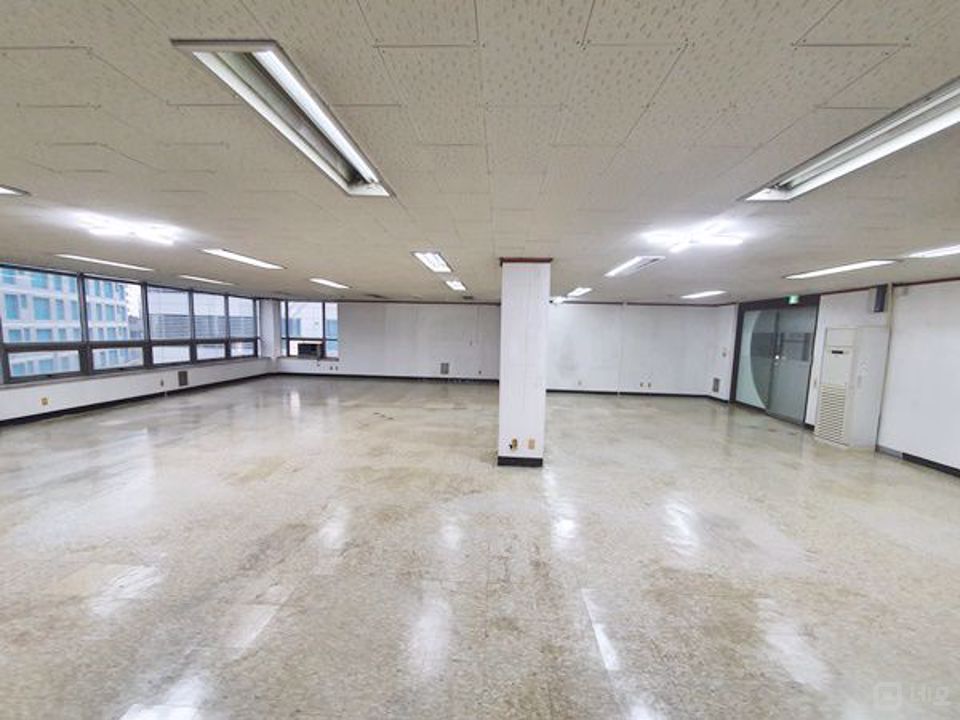 ★쾌적하고 깔끔한 대로변 사무실 용도 공실 안내★ 매물의 1번째 사진