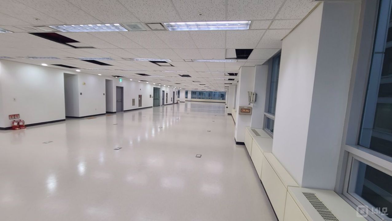 강남구 삼성동 위치좋은  대로변 8층 대형 사무실 매물의 2번째 사진