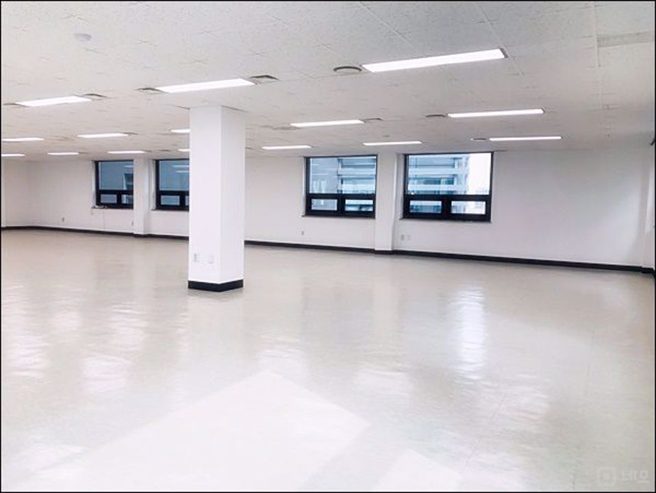 ●학동역 도보 5분 이내 위치! 대로변 위치로 접근성 매우 우수합니다! 매물의 6번째 사진