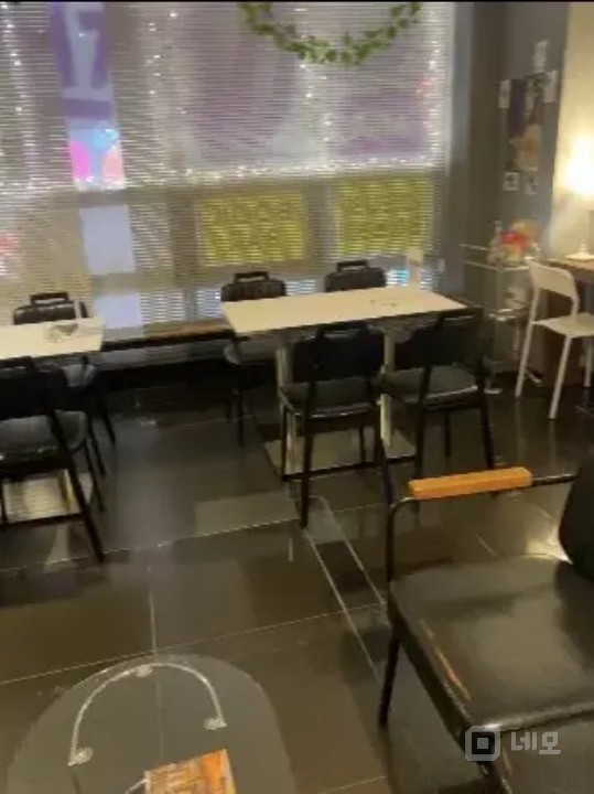 로데오전면이 보이는 인테리어 멋진 bar 매물의 1번째 사진