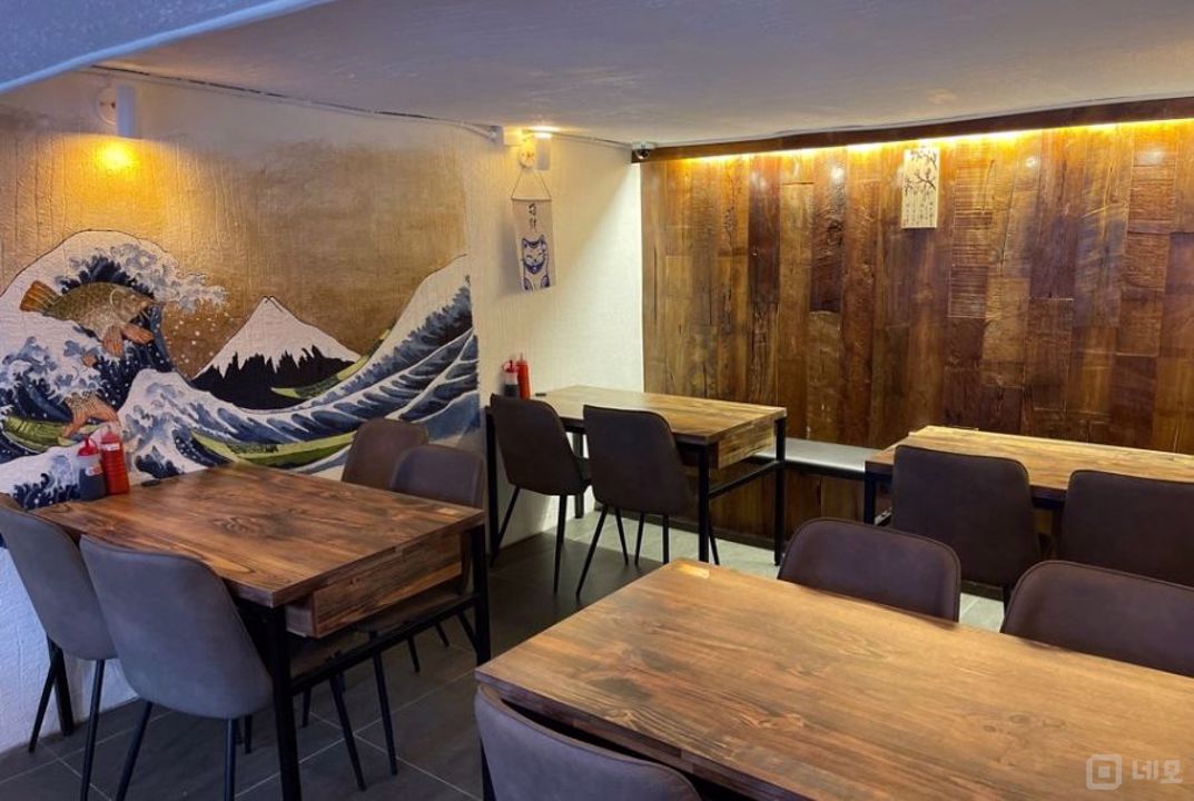 유동 인구 많은, 신사동 가로수길 상권 1층 술집 매물의 6번째 사진