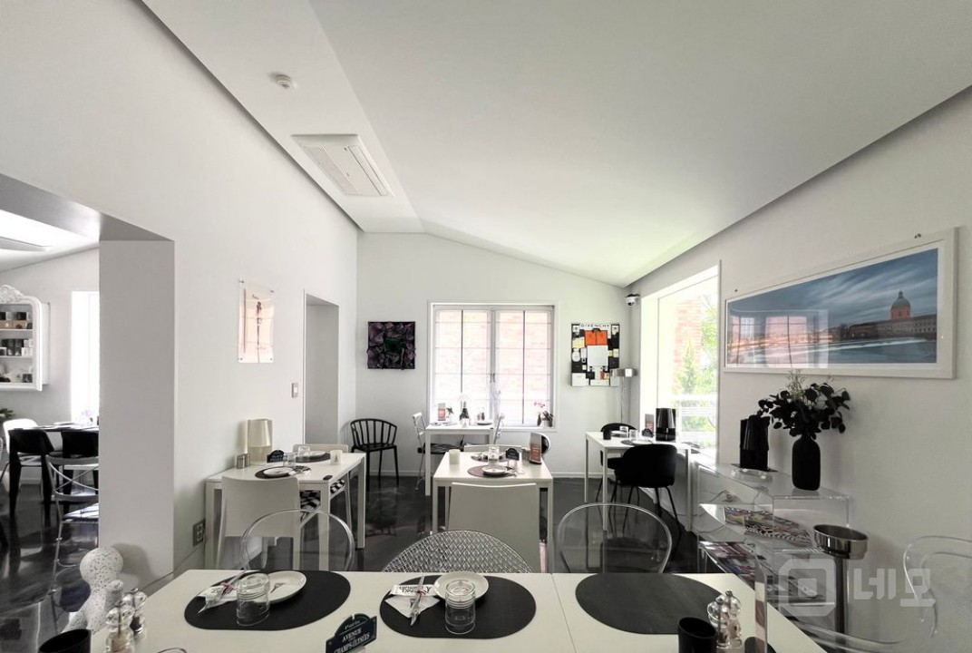 한남동 럭셔리 상권, 사운즈한남-마르지엘라 등, 멋진 주택형 근생 통임대 매물의 4번째 사진
