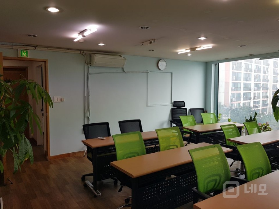 중랑구평수대비제일저렴내부칸막이엘베유통베란다법인및쇼핑몰사무실완전강추 매물의 6번째 사진