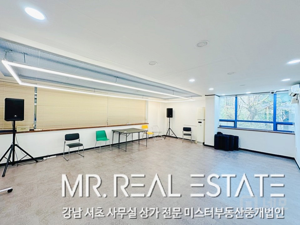 신사역1분.스튜디오강추.룸4.자주식주차.인테리어ACE 매물의 5번째 사진