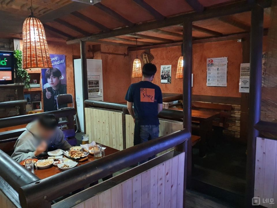 방화동 대로변, 단골 손님 많은 숯불바베큐점 매물의 2번째 사진