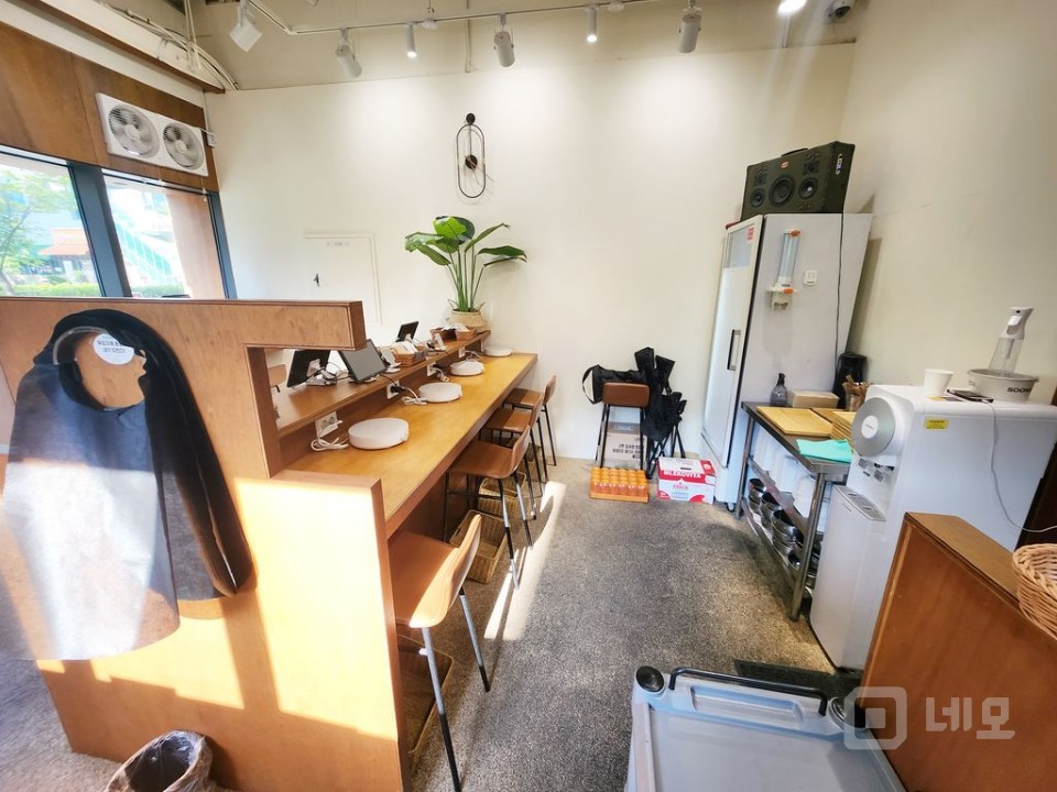 음식점 풀 인테리어, 오피스텔 단지내 상가 주거 사무실 인구 혼재 상권 매물의 4번째 사진