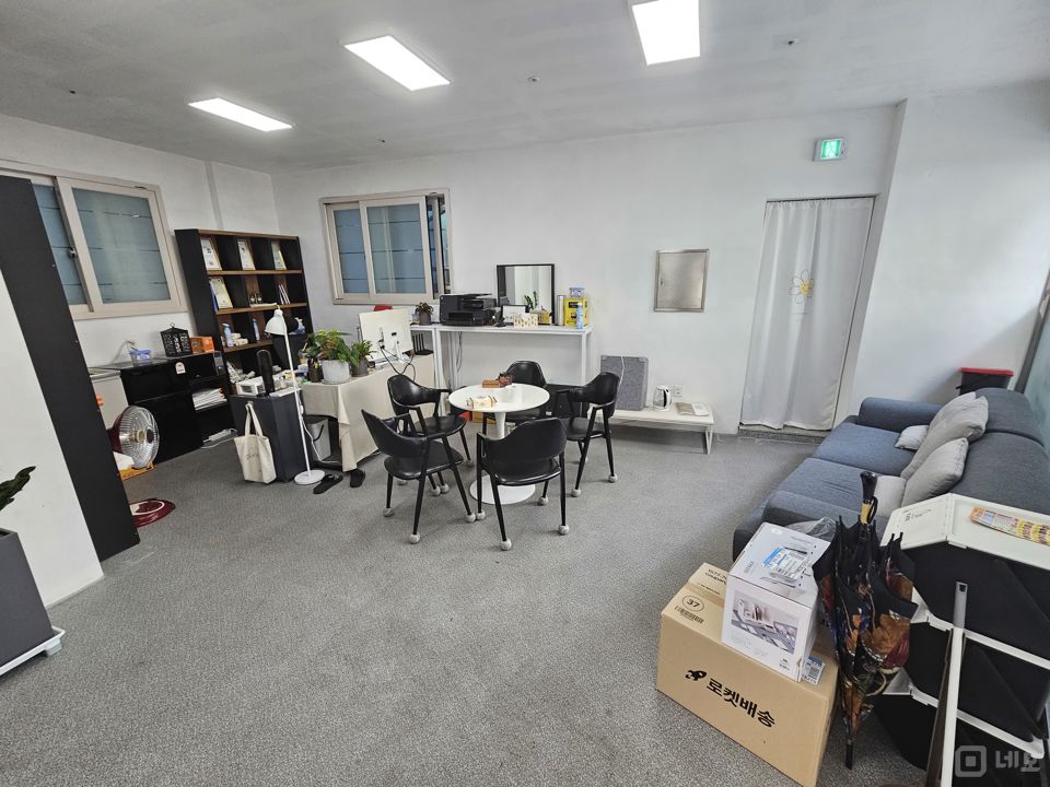 1층 상가입니다. 매물의 1번째 사진