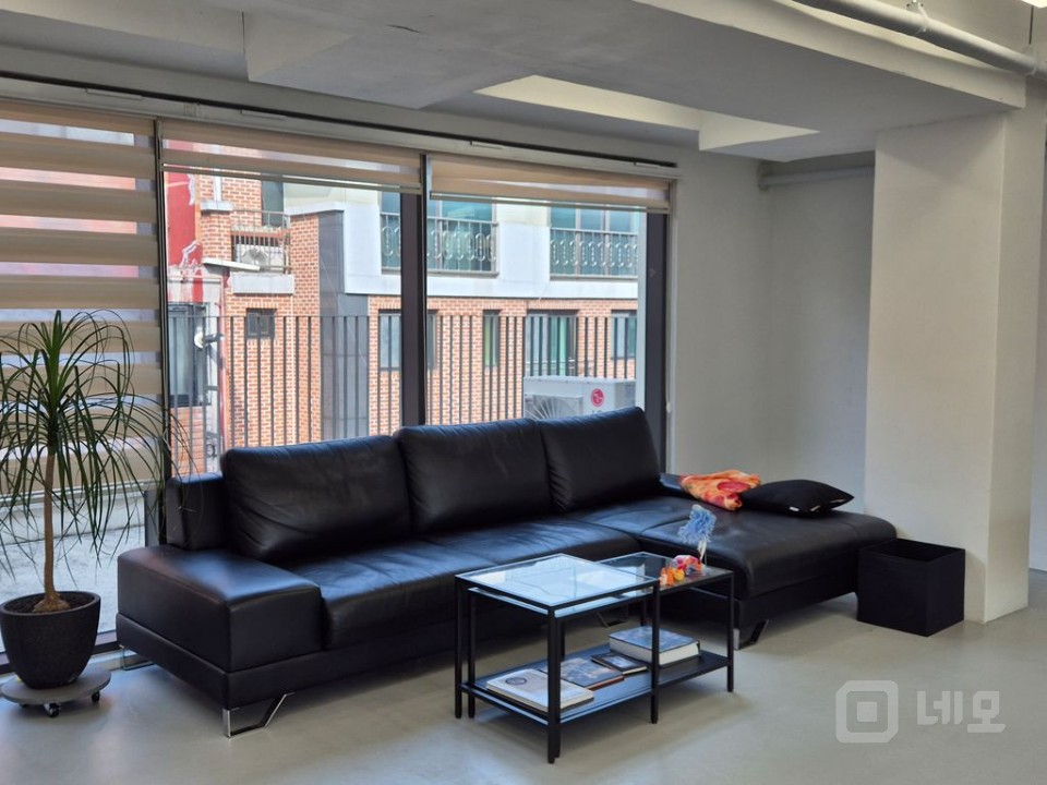 RISE 망원역 도보 5분 신축급 사무실 매물의 4번째 사진