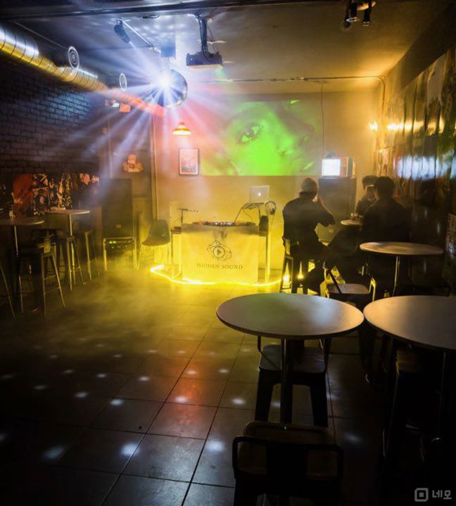 상수역 도보 5분 반지층 바 매물의 1번째 사진