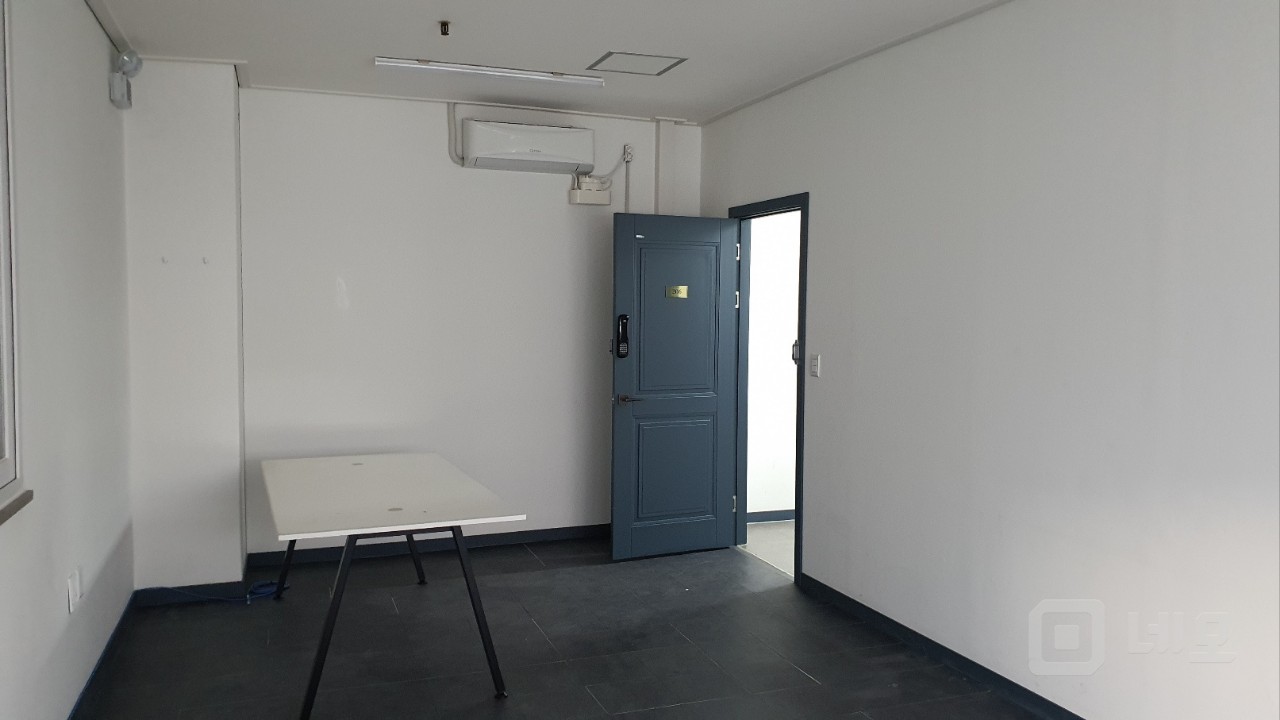 덕양구청뒤 깨끗한 사무실 상가. 교습소 피부미용 네일 자영업 등 추천 매물의 2번째 사진