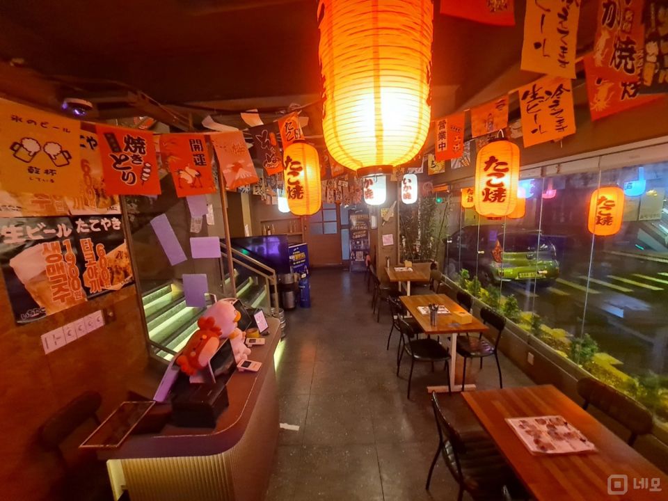 신논현역 인근 대로변 이자카야 매물의 1번째 사진