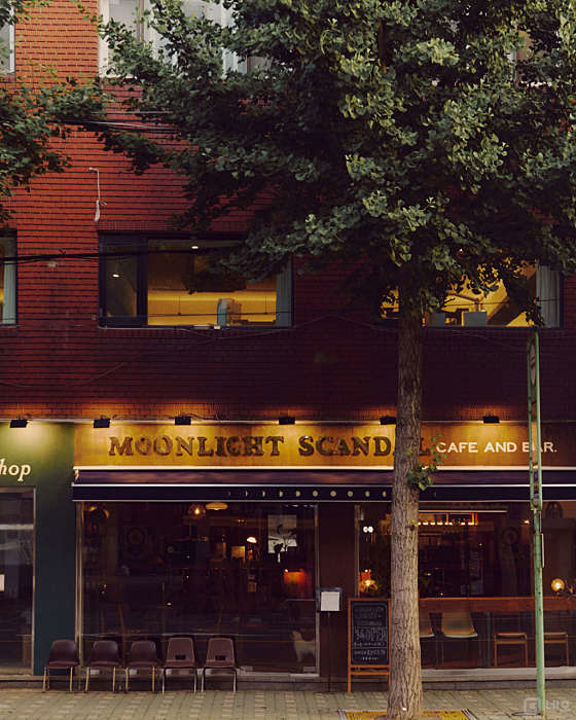 망원동 복합상권에 위치한 BAR 매물의 9번째 사진