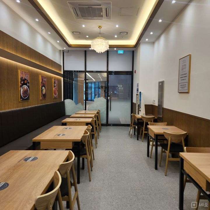 동탄호수공원 인근에 위치한 2층 송동 돈가스집 매물의 1번째 사진