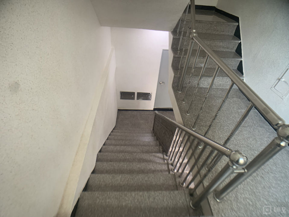 홍대입구역 도보 8분 무권리 전용 26평 상가 매물의 7번째 사진