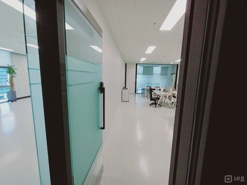 전용18 룸1 인테리어 상 소호사무실 매물의 7번째 사진