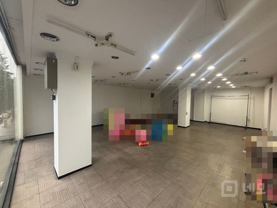 무권리 이대역 바로앞 신촌로 대로변 노출도 높은 상가 사무실 매물의 8번째 사진
