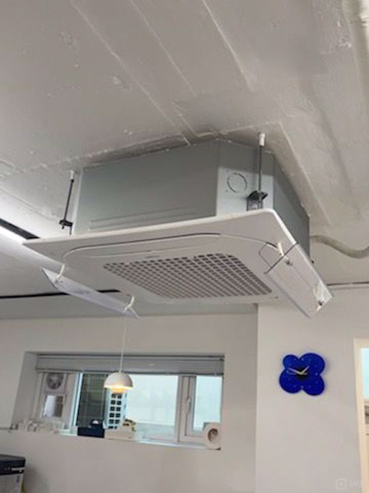 깨끗한 시설, 인테리어 완비된 망원동 도예 공방 매물의 7번째 사진