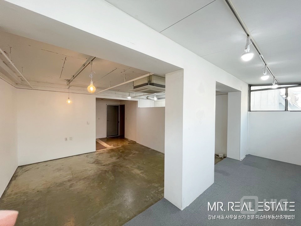 사진有.신사역8번인근.인테리어ACE.소형사무실 매물의 4번째 사진