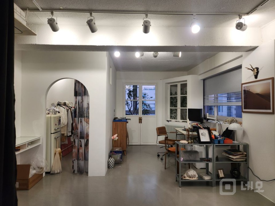 합정·상수 더블역세권 감성 스튜디오 L 매물의 1번째 사진